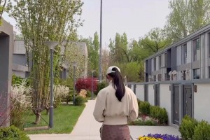 籃球運(yùn)動(dòng)員卓識(shí)曬學(xué)習(xí)一日vlog：精美化妝后去健身+做作業(yè)